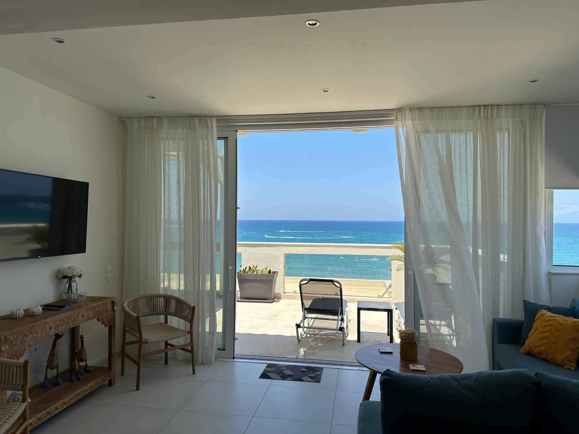 Nathalie'S Beachfront Apartment Rethymno  Ngoại thất bức ảnh